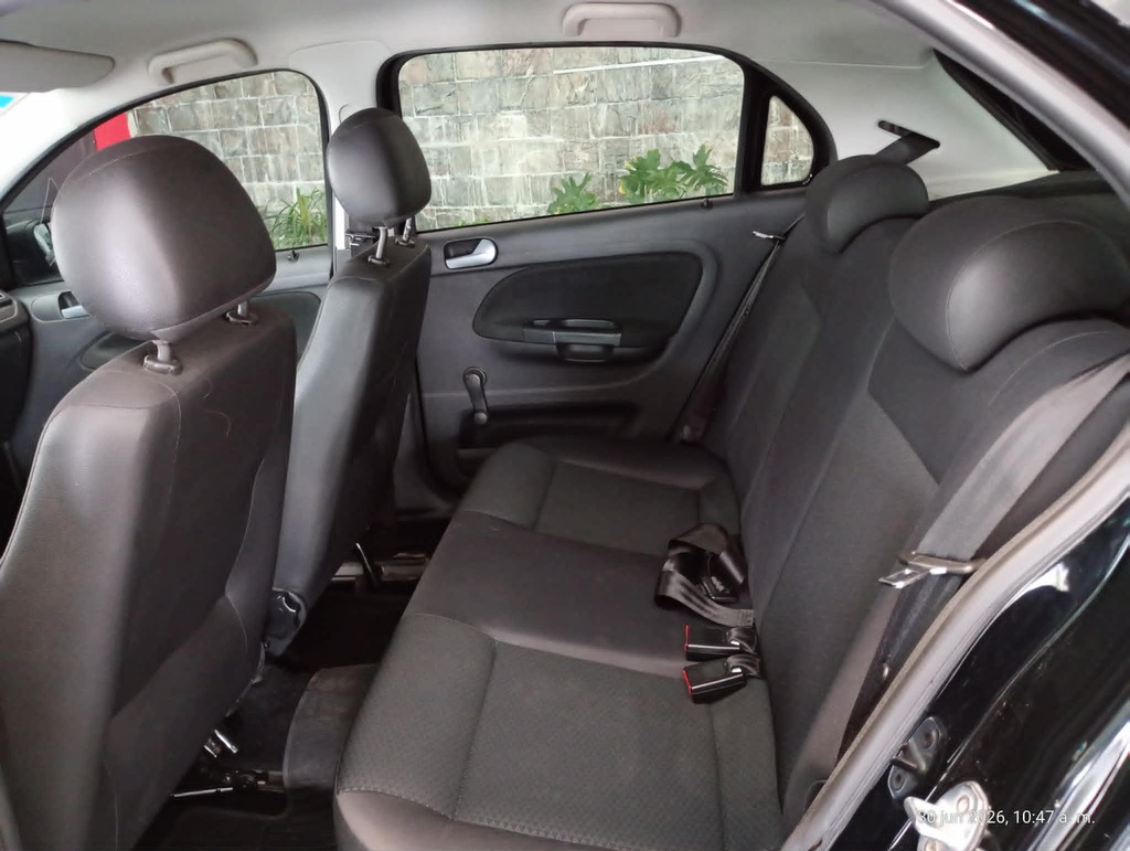 VOLKSWAGEN Gol 1.6 Trenline 5P, miniatura