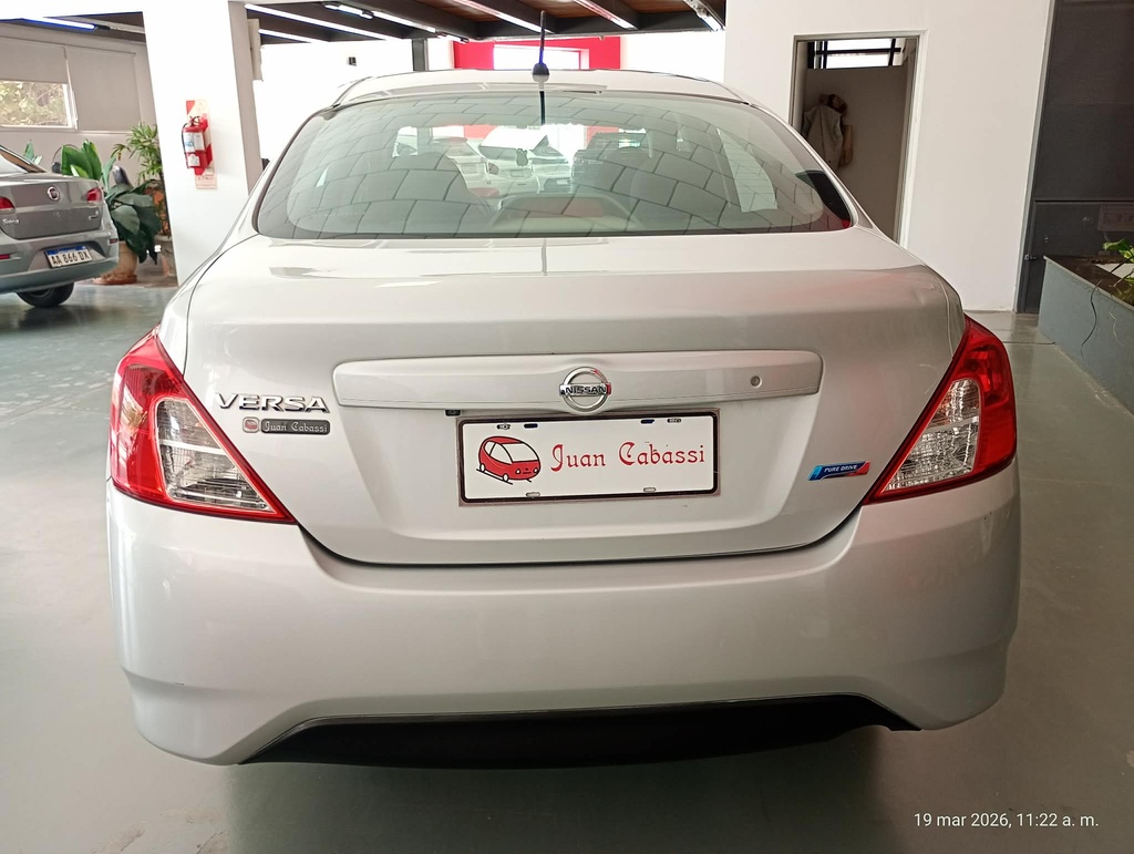 NISSAN Versa 1.6 Advance Pure Drive, miniatura