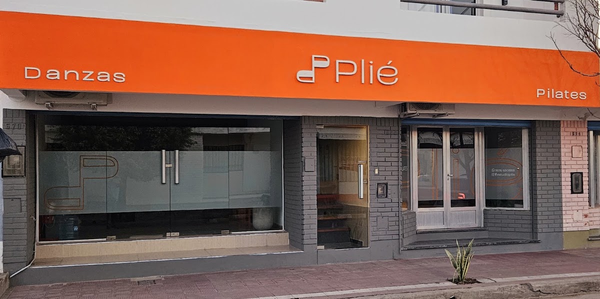 Estudio Plié