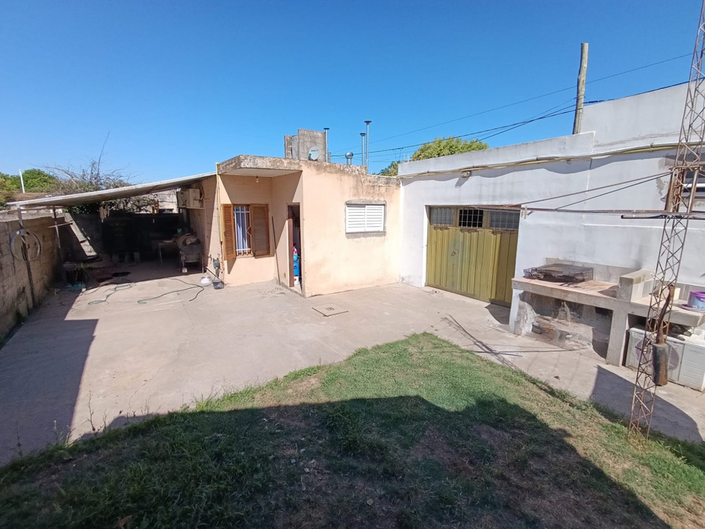 SE VENDE CASA EN ARROYITO, miniatura