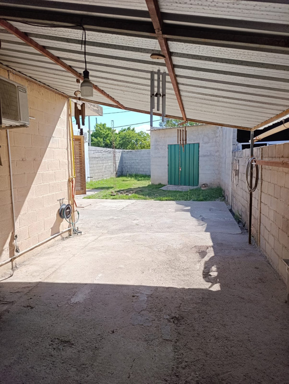 SE VENDE CASA EN ARROYITO, miniatura