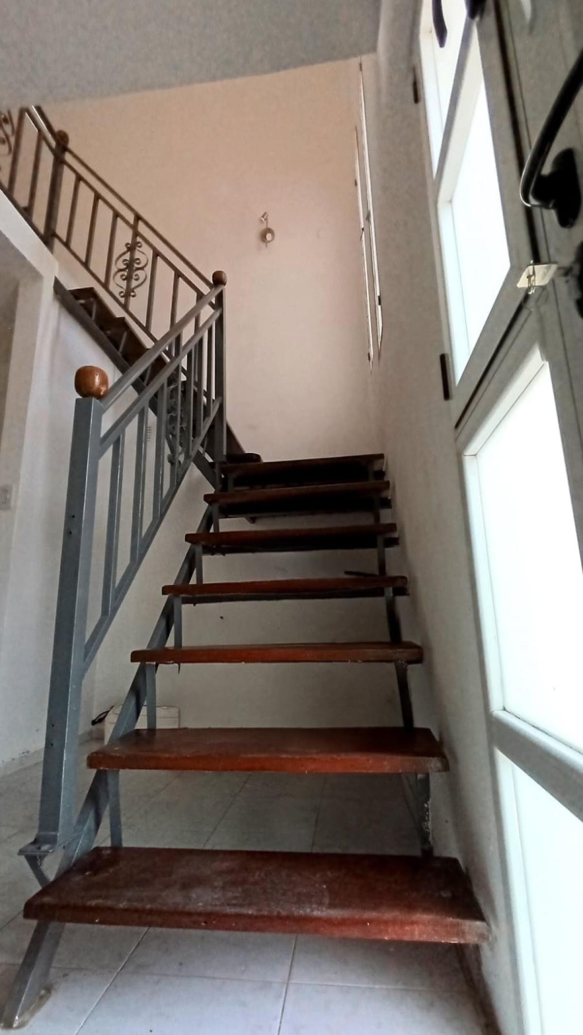 SE VENDE DEPARTAMENTO DOS PISOS EN ARROYITO, miniatura