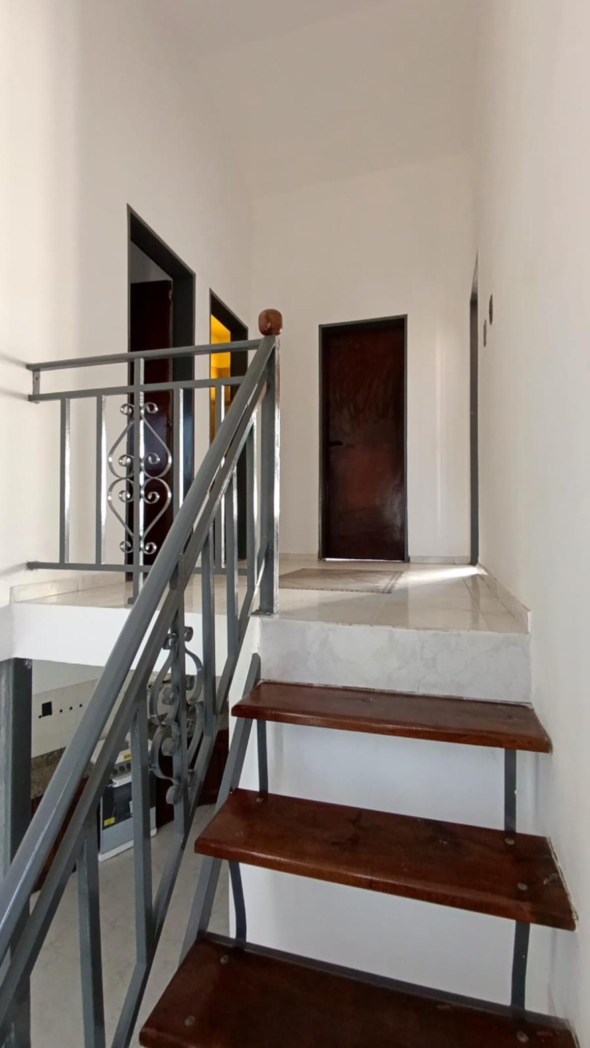 SE VENDE DEPARTAMENTO DOS PISOS EN ARROYITO, miniatura