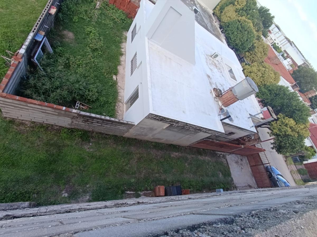 SE VENDE EDIFICIO A TERMINAR EN ARROYITO, miniatura