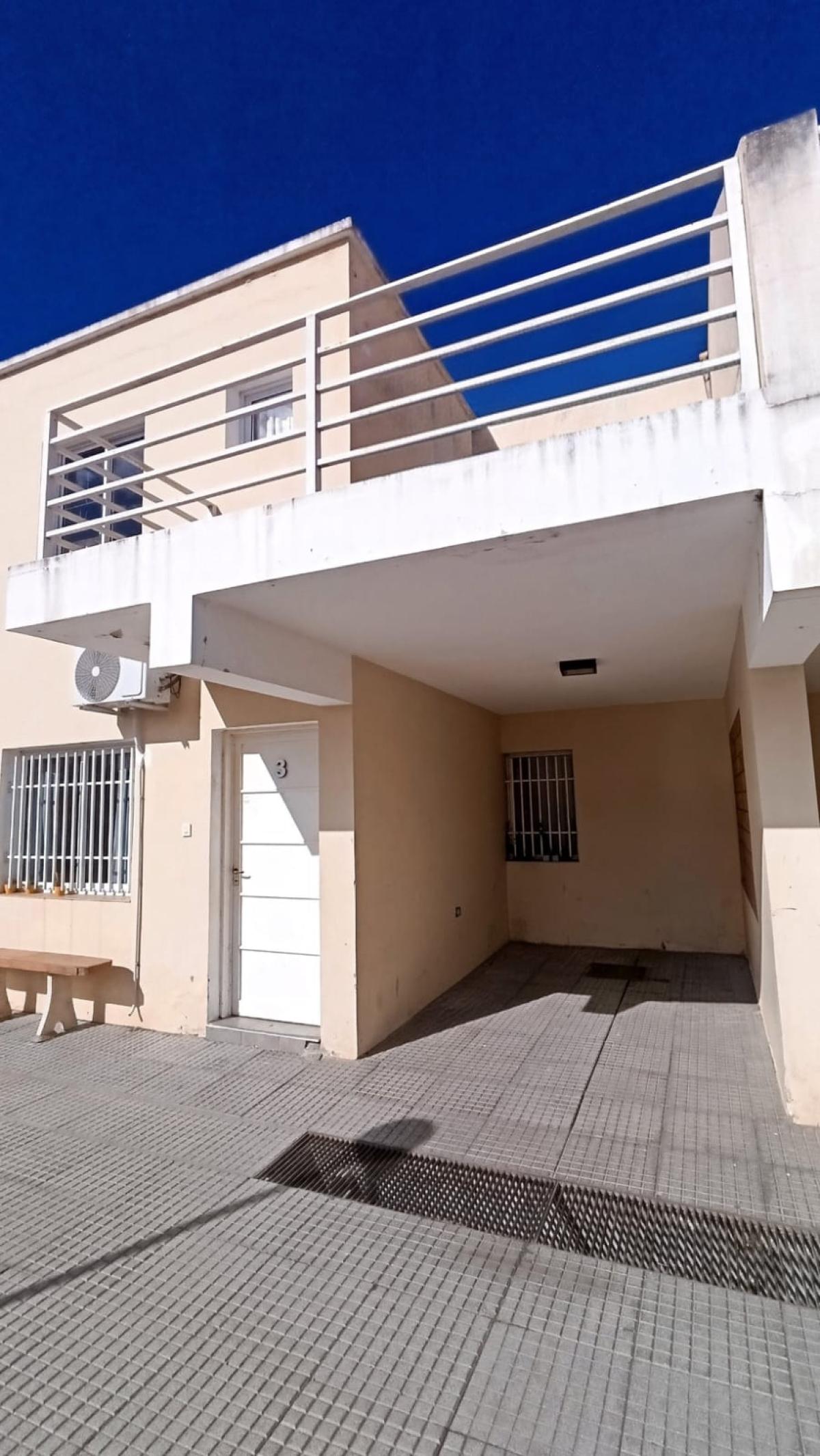 SE VENDE COMPLEJO DE DEPARTAMENTOS EN SANTA ROSA DE RIO PRIMERO, miniatura