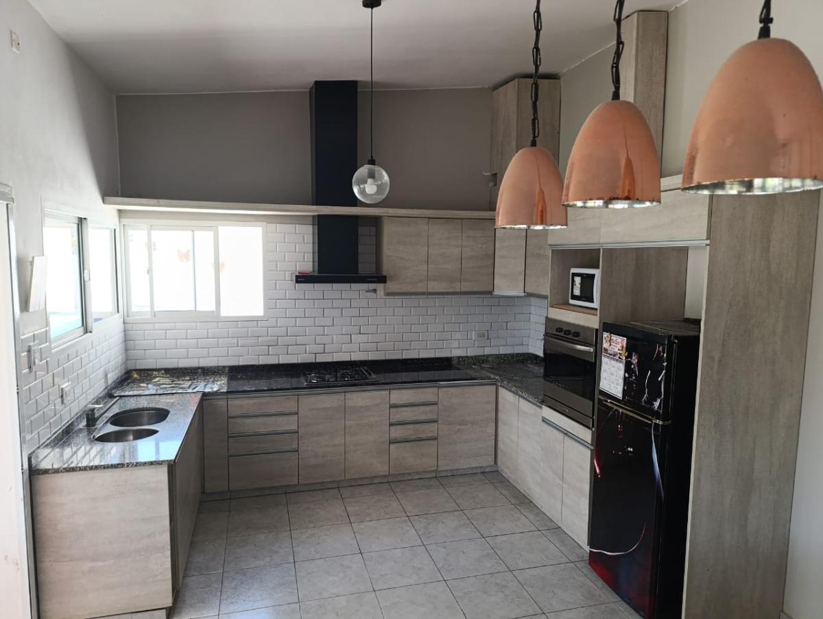 SE VENDE CASA EN ARROYITO, miniatura