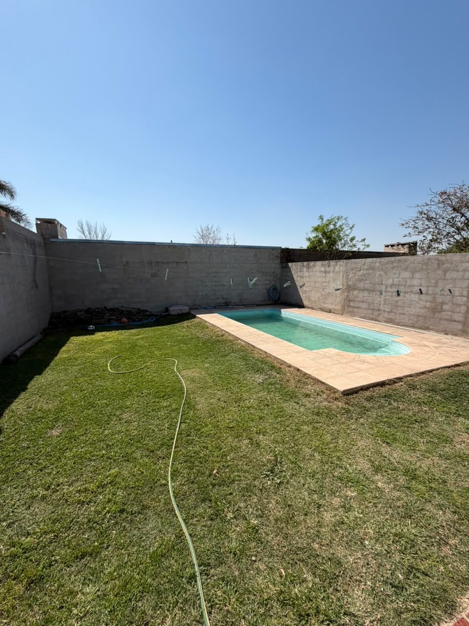 SE ALQUILA CASA EN ARROYITO, miniatura