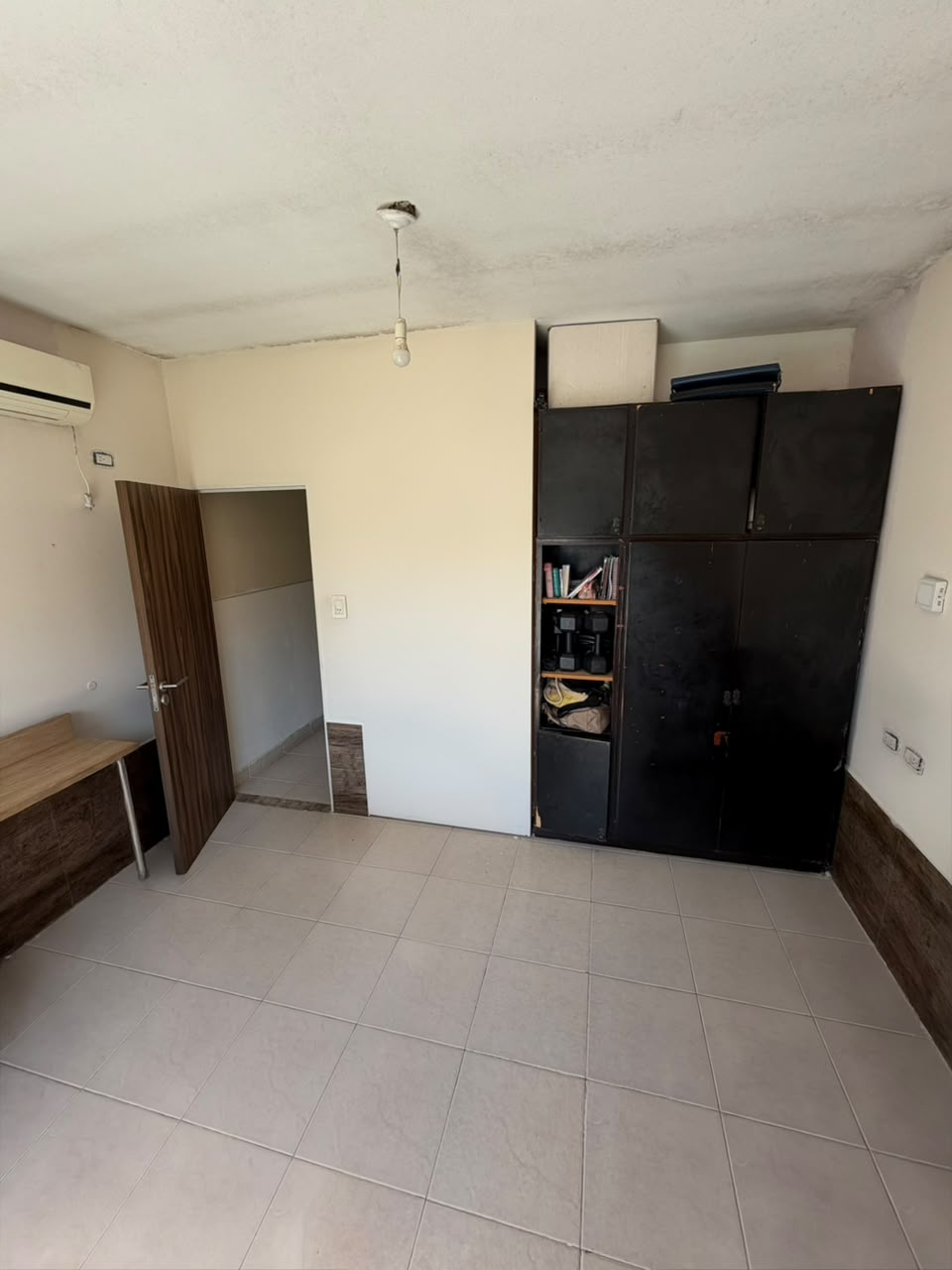 SE ALQUILA CASA EN ARROYITO, miniatura