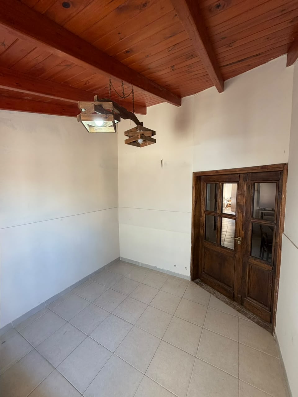 SE ALQUILA CASA EN ARROYITO, miniatura