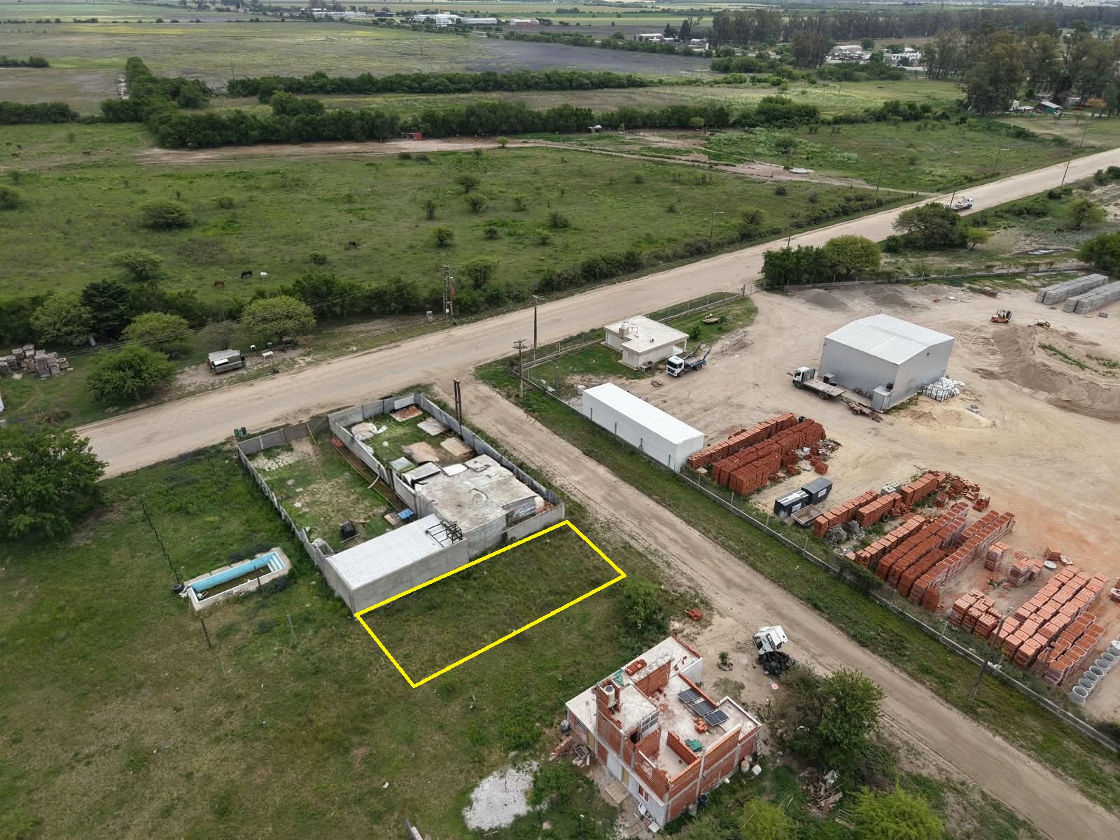 SE VENDE TERRENO EN ARROYITO, miniatura