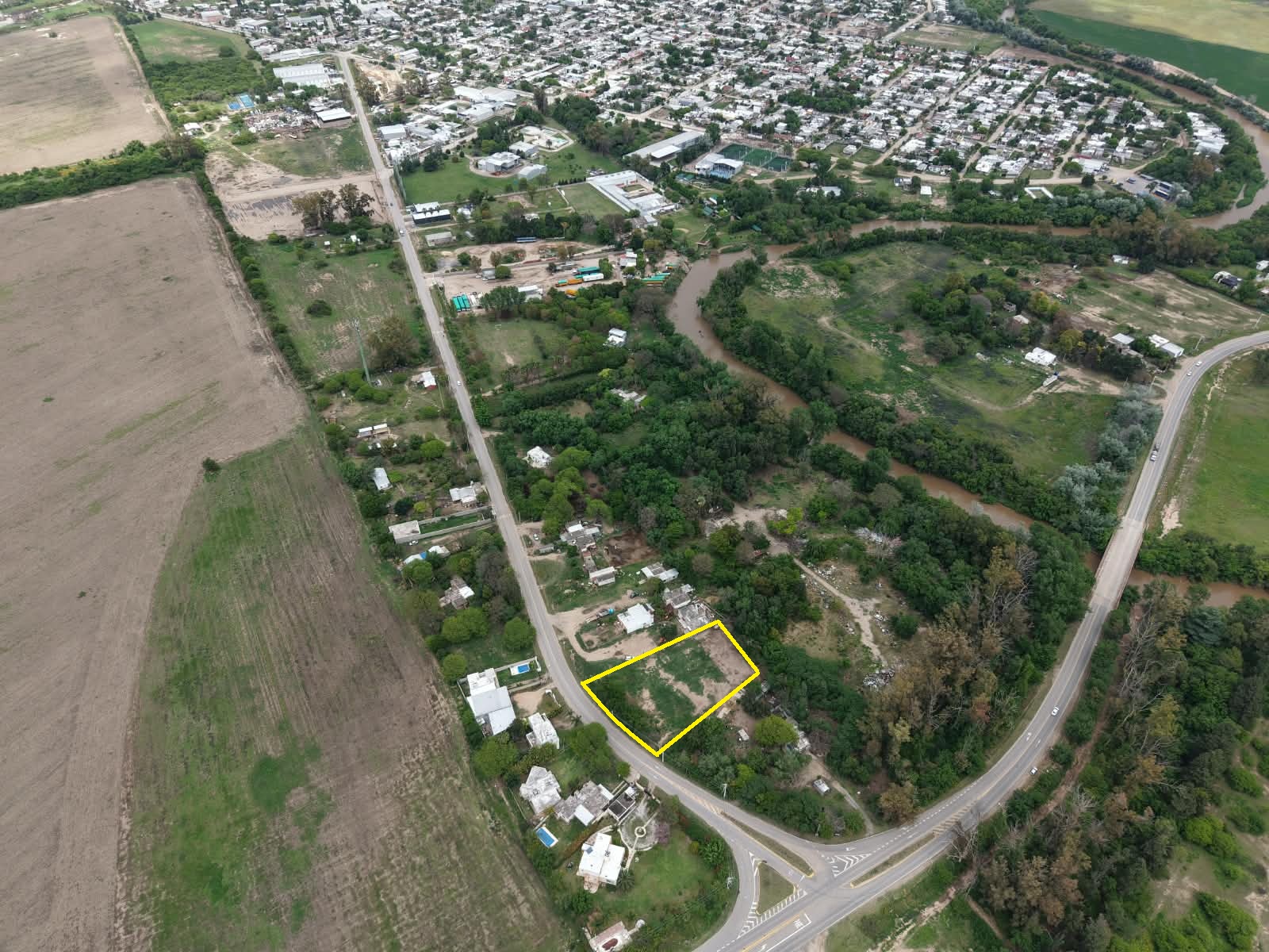 SE VENDE TERRENO EN ARROYITO FRENTE RUTA E52, miniatura